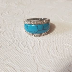 Lia Sophia "premise" ring size 7